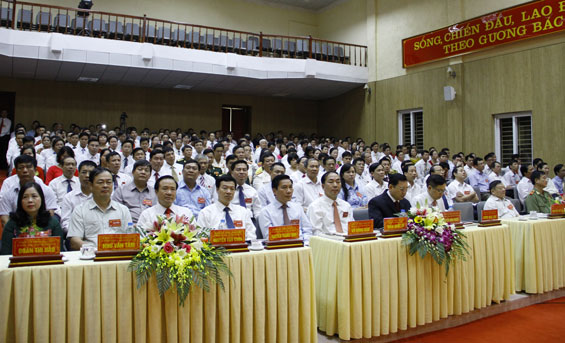 Khai mạc Đại hội Đảng bộ T.P Sông Công khóa VIII 